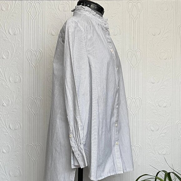 TOAST shirt, puffy sleeves, light blue stripes, pie crust collar, size 10 - Picture 2 of 3